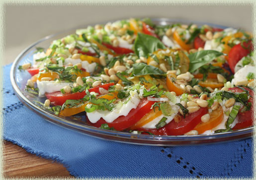 Caprese Salad Con Pignoli