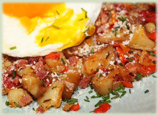 Egg–Topped Hangover Hash (Italian Style)